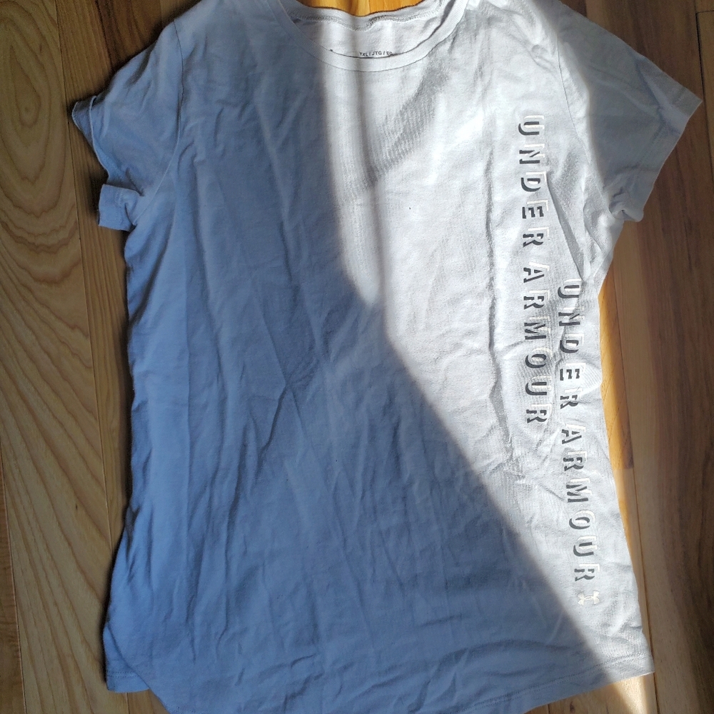Under Armour Loose Atheltic Tee Shirt